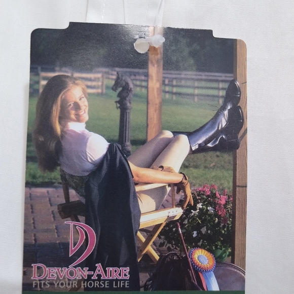 Devon Aire - Picture 6 of 6